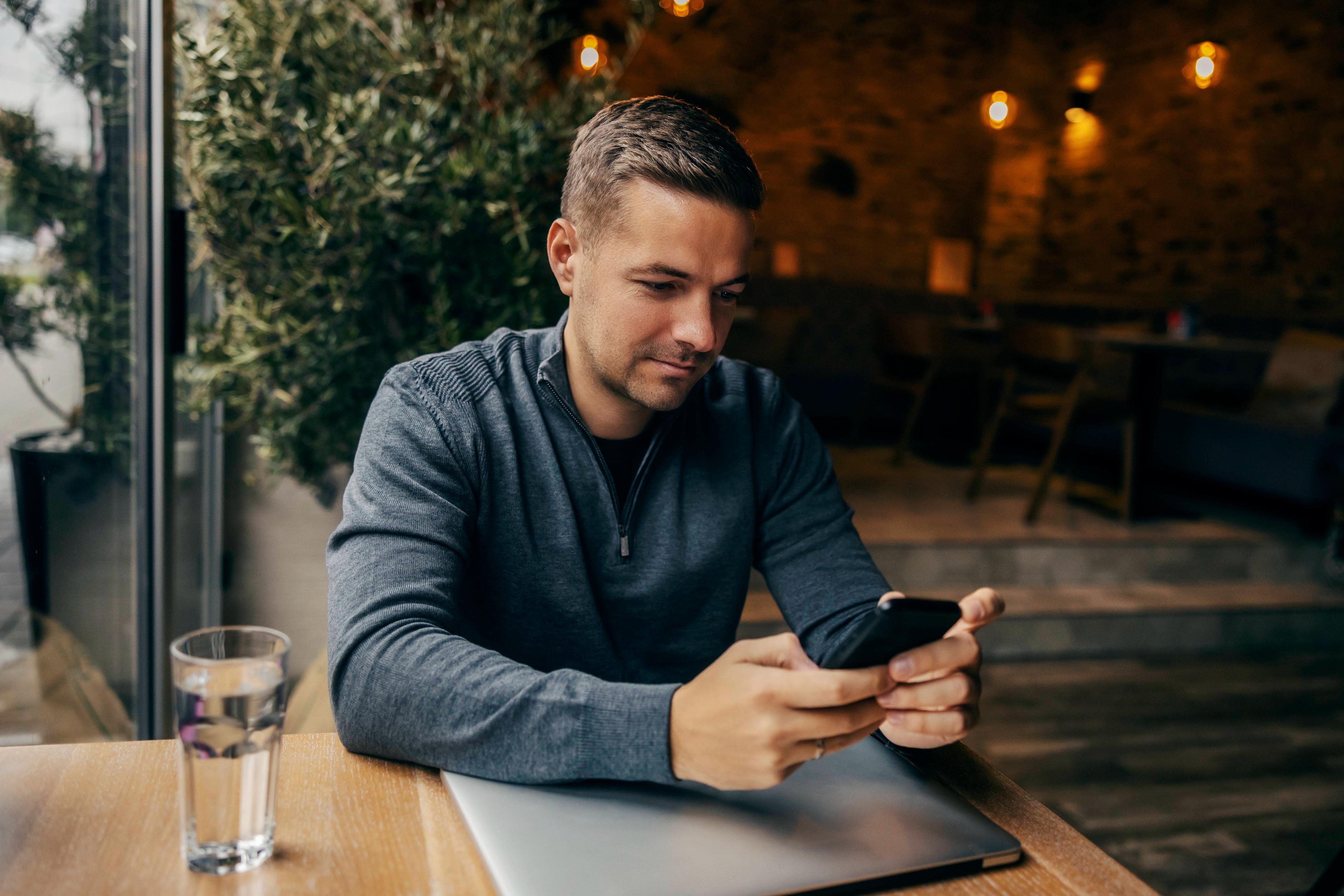 Table Ordering Background
